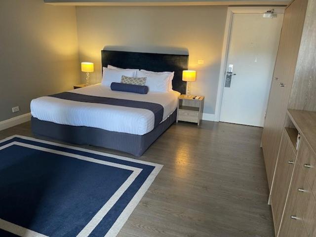 נלסון ביי Seabreeze Hotel מראה חיצוני תמונה