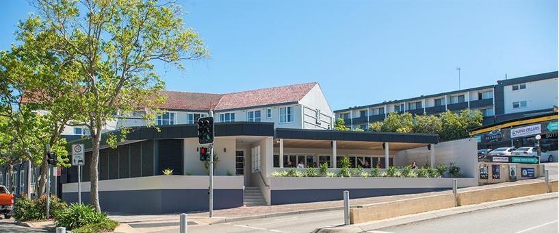נלסון ביי Seabreeze Hotel מראה חיצוני תמונה