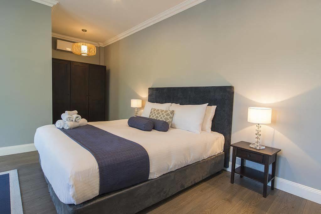 נלסון ביי Seabreeze Hotel מראה חיצוני תמונה