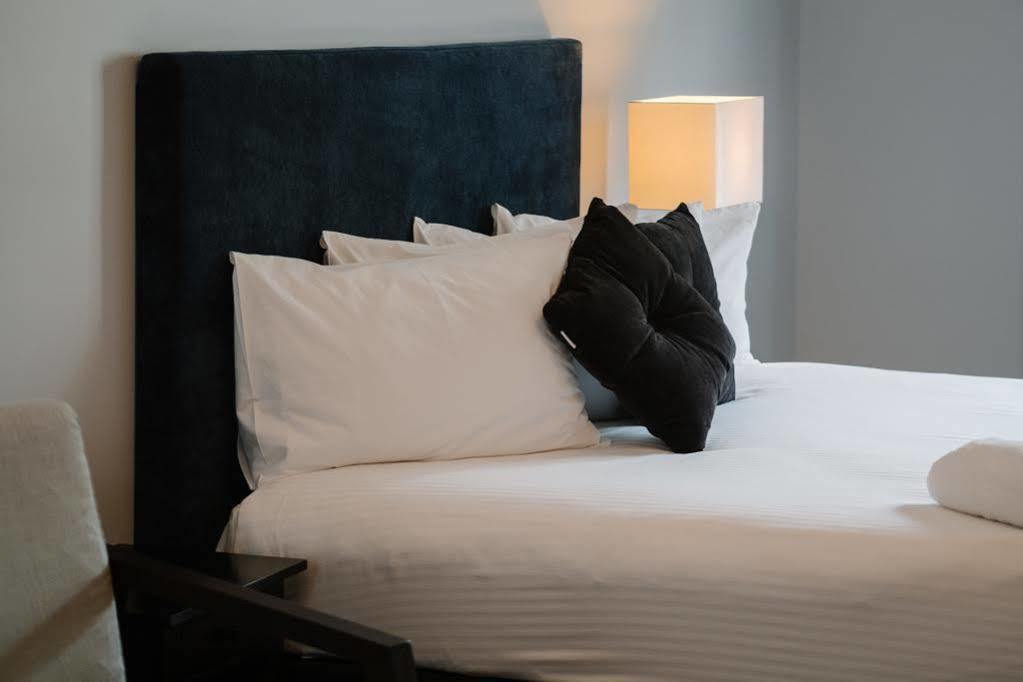 נלסון ביי Seabreeze Hotel מראה חיצוני תמונה